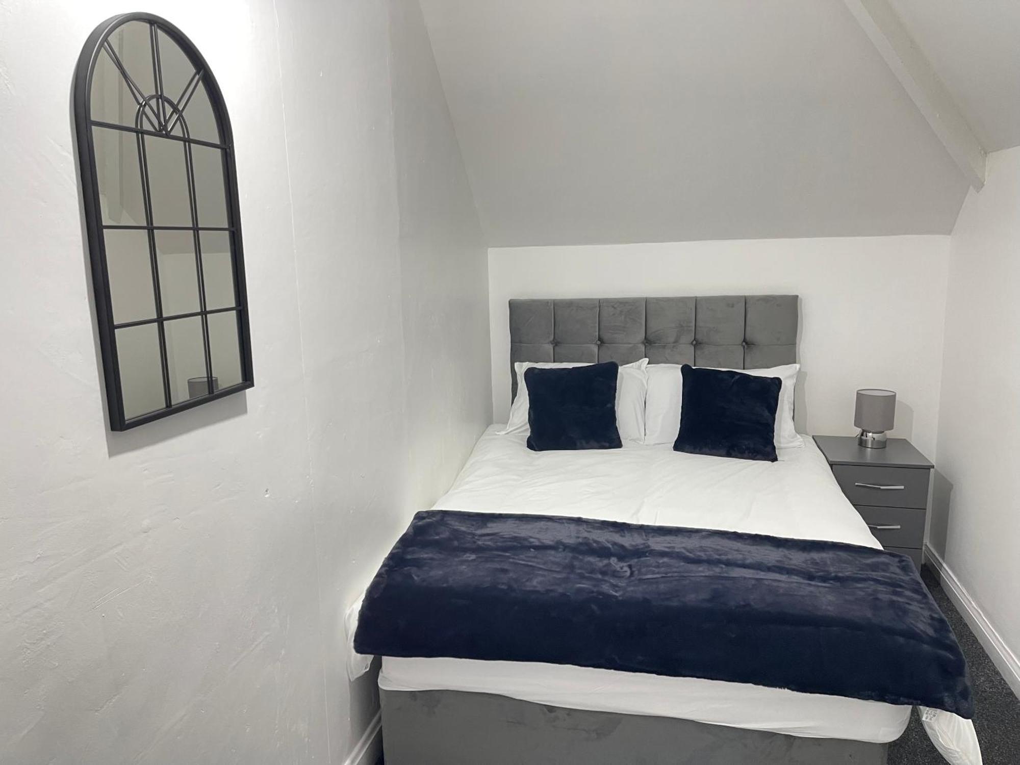 Hometel Digs Hidden Gem Large Comfy Home Can Sleep 15 Braunstone Town المظهر الخارجي الصورة